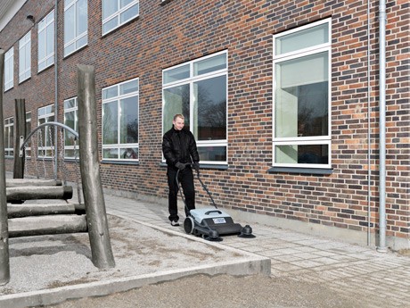 手推式掃地機(jī)